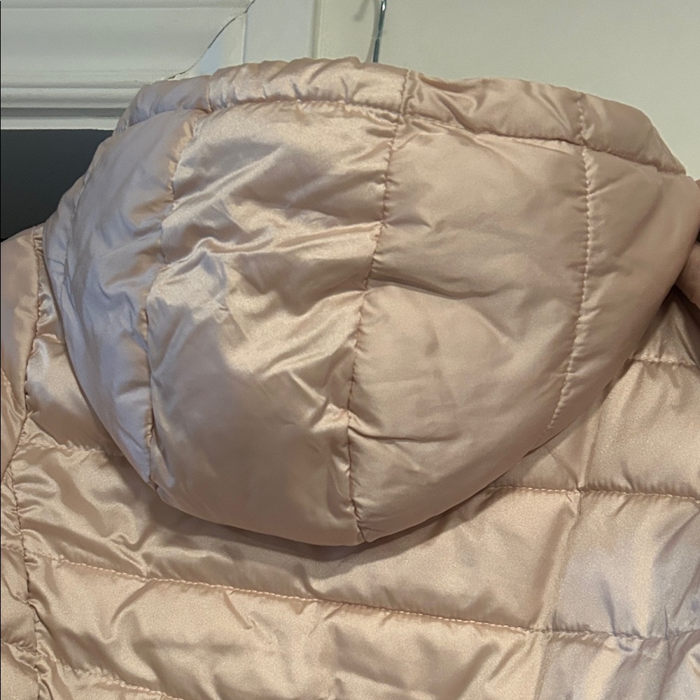 Only Women's Puffer Jacket in Light Pink - Picture 6 of 7